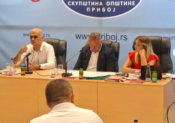 Седница СО Прибој по хитном поступку: ПУТЕВИ, ПЛАНОВИ, МАНДАТИ…